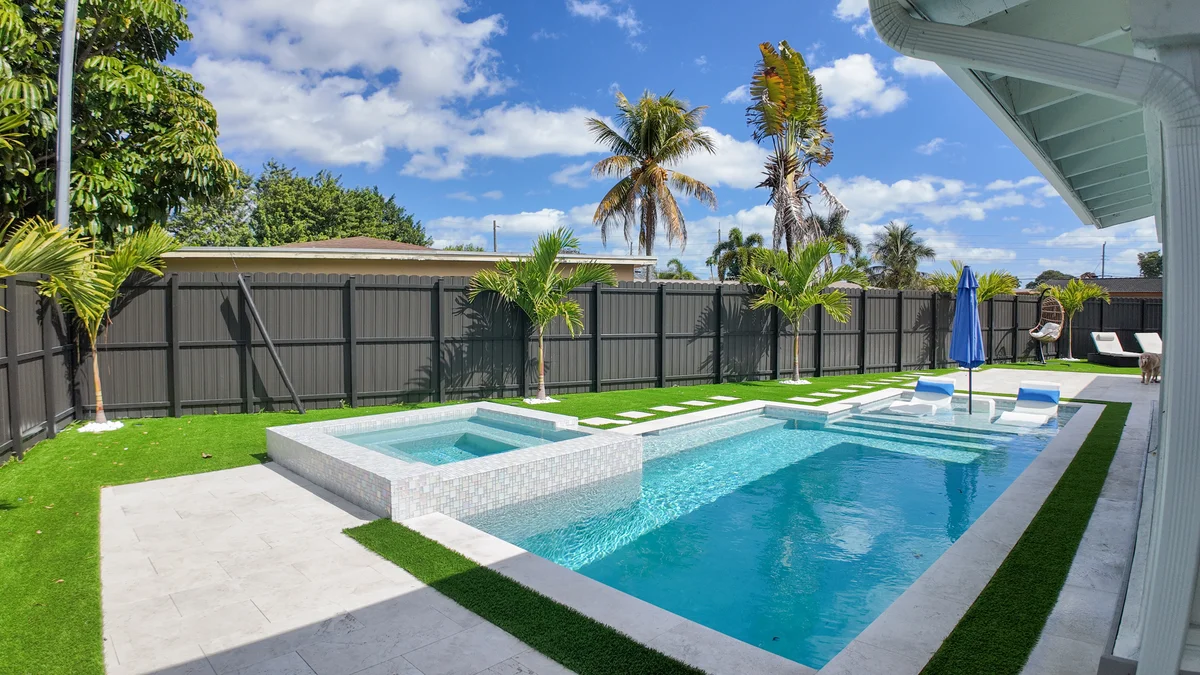 Pool Deck & Outdoor Living Miami